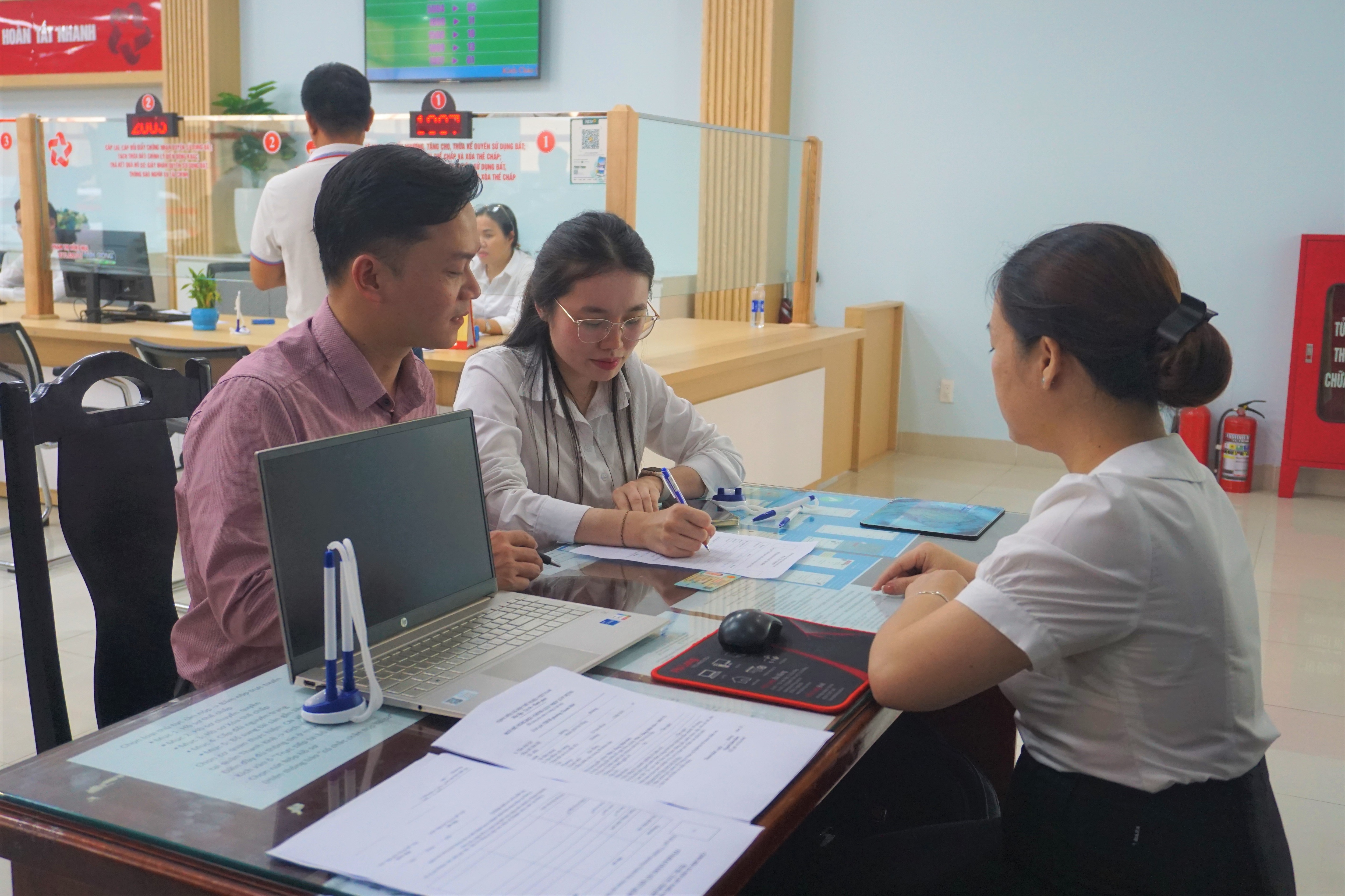 Ngày đầu "chạy thử" chính quyền cấp xã mới tại Đà Nẵng