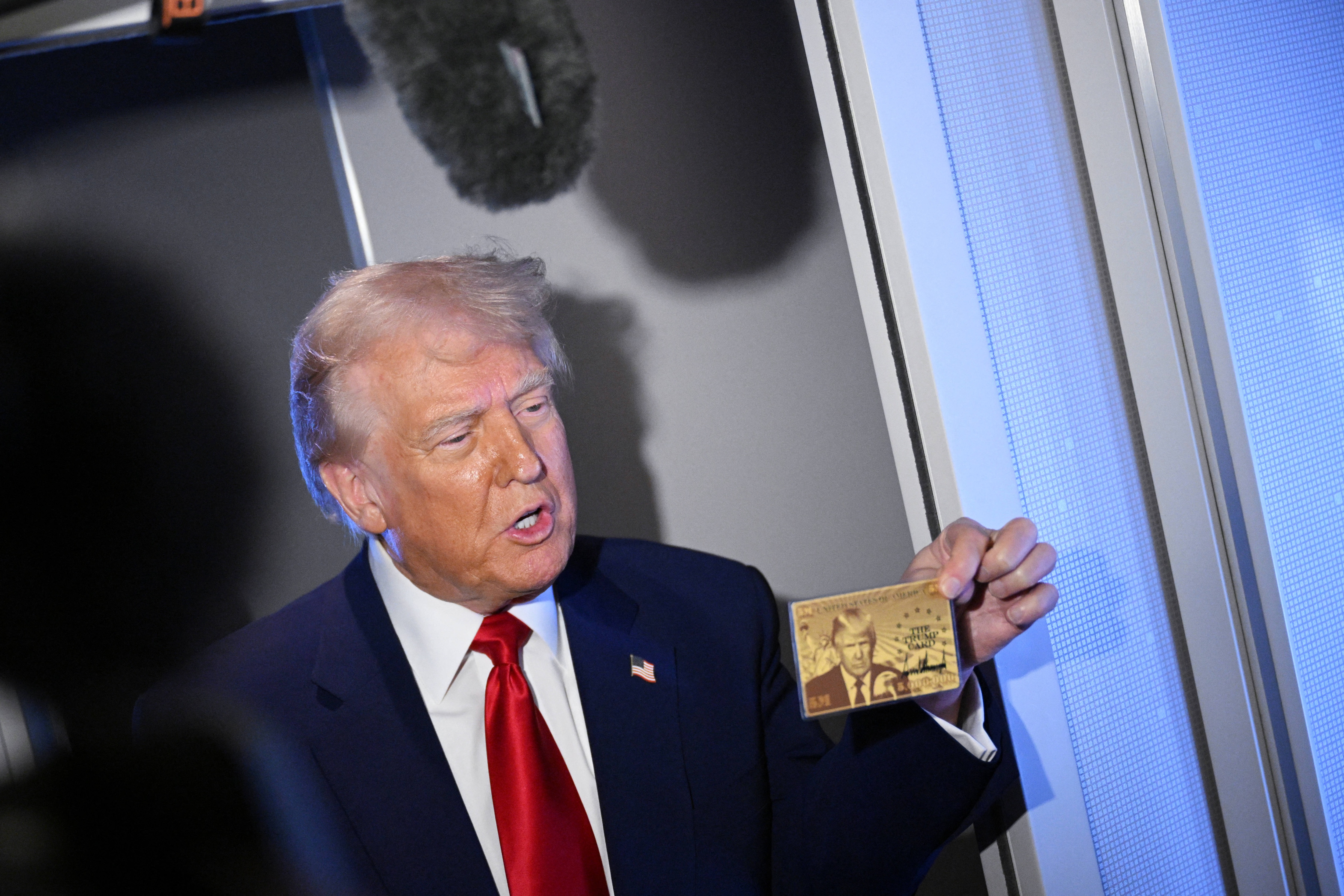 “Thẻ vàng Trump”: Giấc mơ Mỹ giá 5 triệu USD