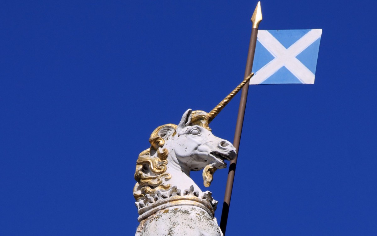 Có thực kỳ lân là linh vật quốc gia của Scotland?