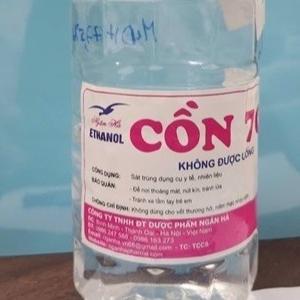 Hàng loạt ca mù, tổn thương não, tử vong vì cồn y tế 'rởm'