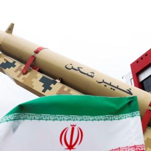 Iran nói đàm phán hạt nhân với Mỹ giờ là 'vô nghĩa', ông Trump tin vẫn có thể cứu vãn