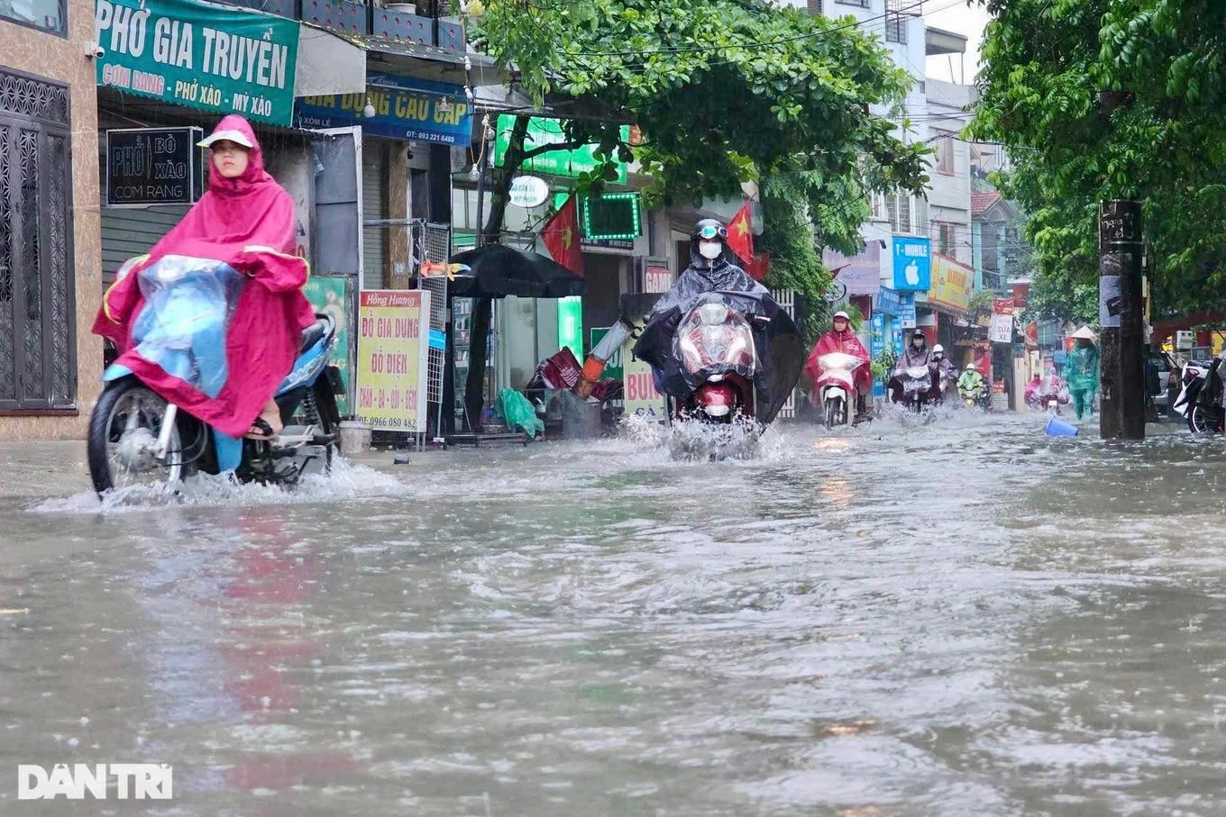 Nhiều nơi ở Bắc Bộ mưa rất to, có nơi trên 300mm