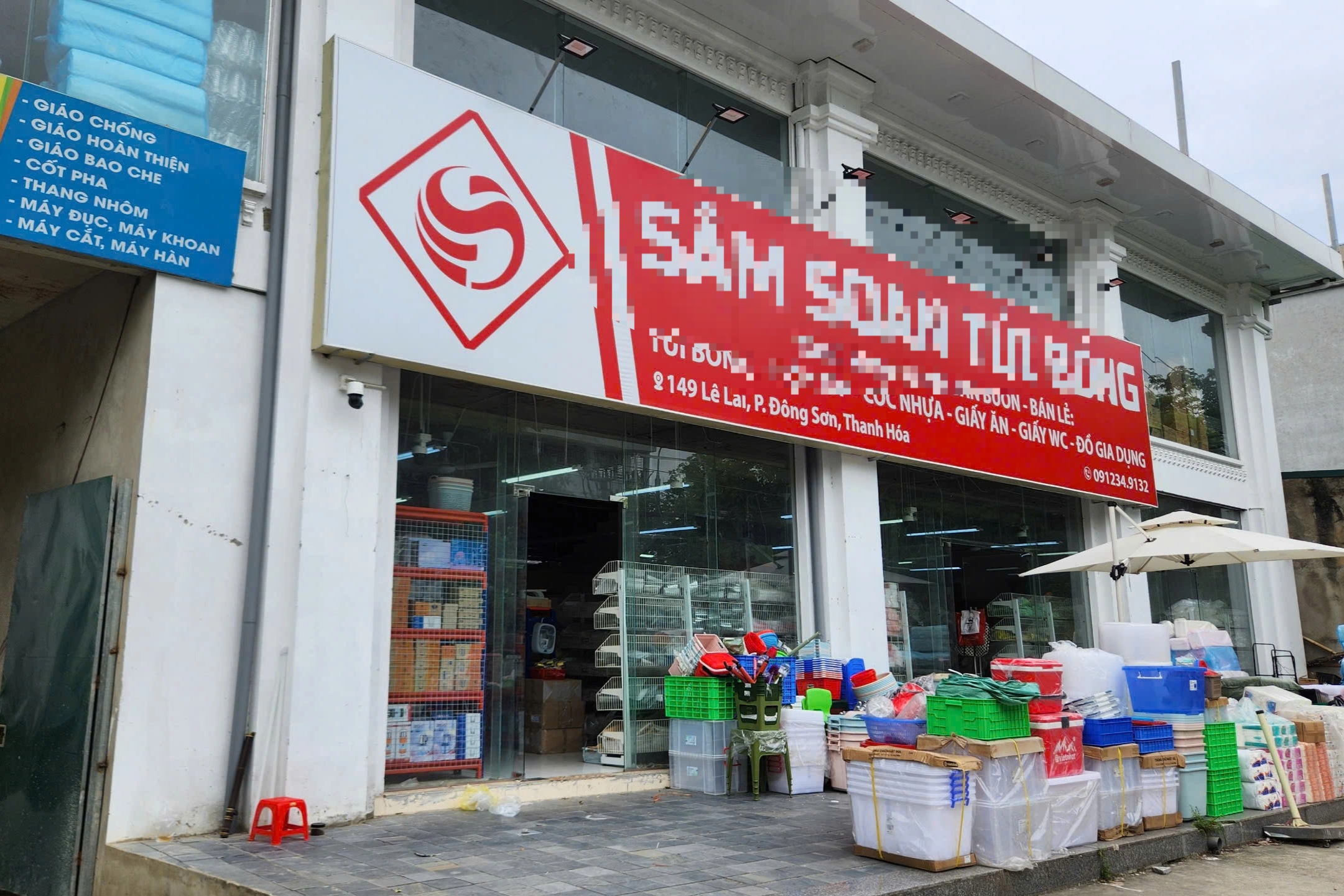 Phát hiện bất ngờ liên quan vụ hơn 1.000 chai nước mắm bị vứt ở Quảng Nam