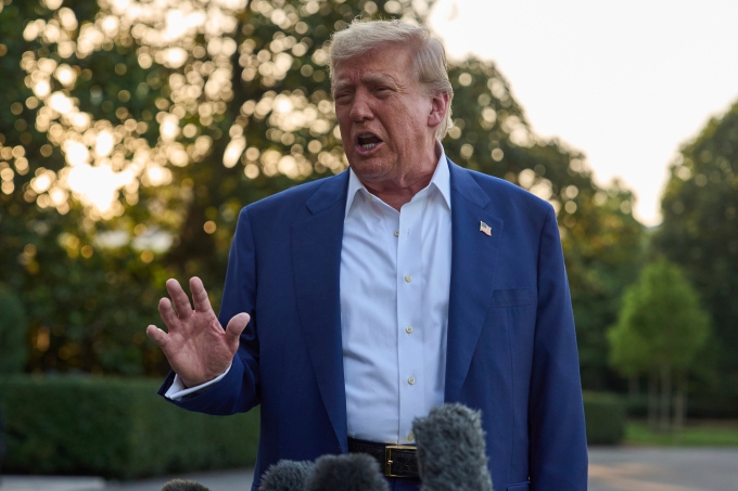 Ông Trump nổi giận, cáo buộc Israel và Iran vi phạm lệnh ngừng bắn