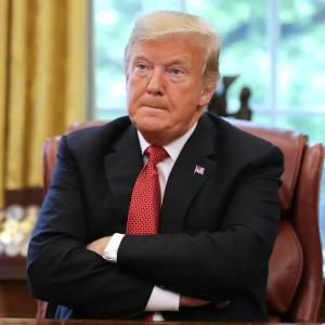Tổng thống Trump ra “tối hậu thư” giữa nghi vấn sắp động binh với Iran